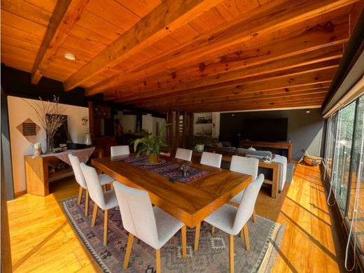 Chalet in Valle de Bravo, Estado de México