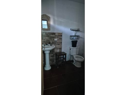 Сельский Дом, General Zuazua, Estado de Nuevo León