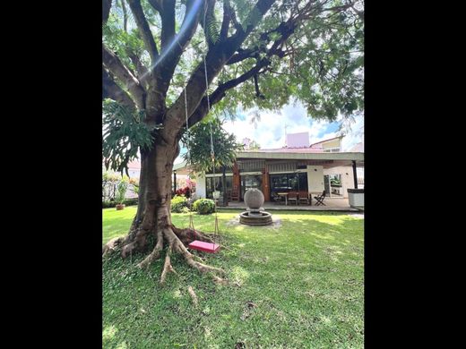 Luxury home in Atlatlahucan, Morelos