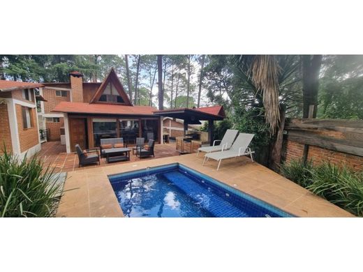 Шале, Валье-де-Браво, Valle de Bravo