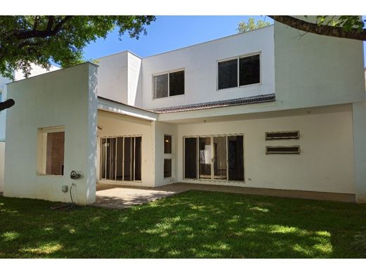 Casa de luxo - Santiago, Nuevo León