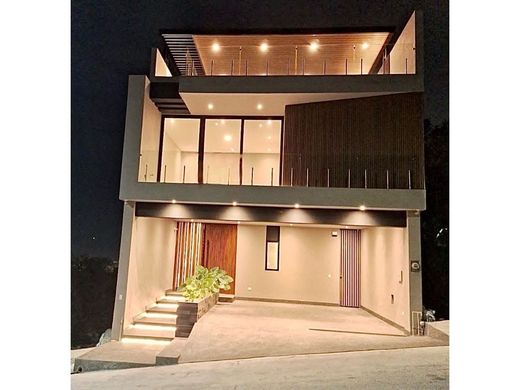 Luxe woning in García, Nuevo León