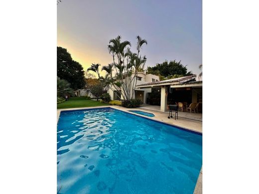 Casa di lusso a Valle de Cuernavaca, Morelos