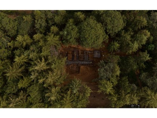 Land in Valle de Bravo, Estado de México