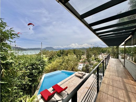 Luxury home in Valle de Bravo, Estado de México