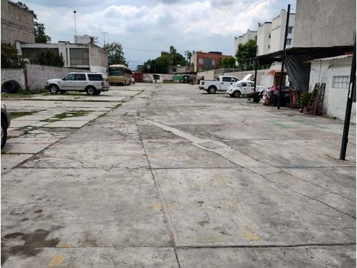 Terreno en Xochimilco, Estado de México