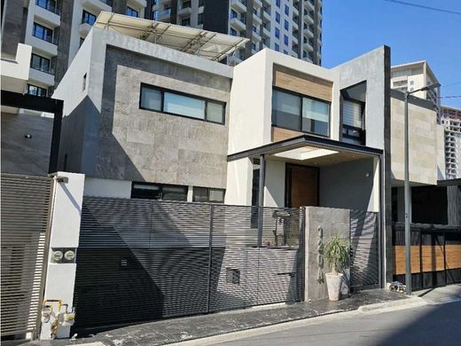 Casa di lusso a Santa Catarina, Nuevo León