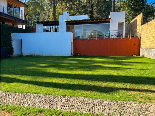 Valle de Bravo, メヒコ州の高級住宅