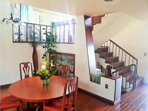 Ciudad López Mateos, Atizapán de Zaragozaの高級住宅