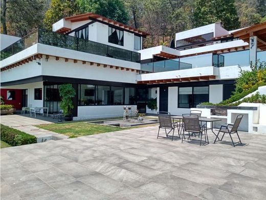 Luxury home in Valle de Bravo, Estado de México