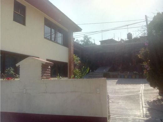 Luxury home for sale in Cuautitlán Izcalli