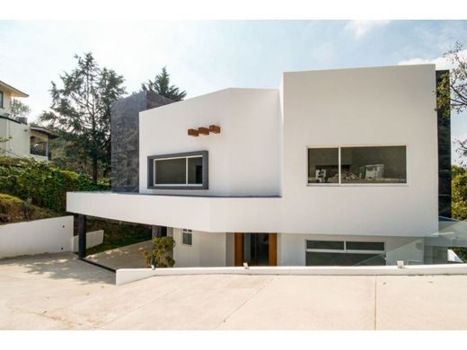 Luxury home in Ciudad López Mateos, Atizapán de Zaragoza