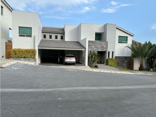 Luxury home in Monterrey, Nuevo León