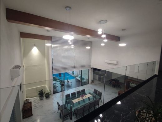 Luxury home for sale in Temixco
