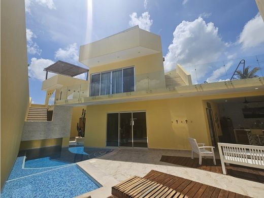 Luxe woning in Chuburná, Progreso