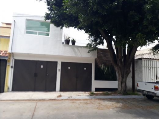 豪宅  Naucalpan de Juárez, 墨西哥州