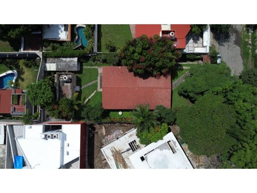 Участок, Куэрнавака, Cuernavaca