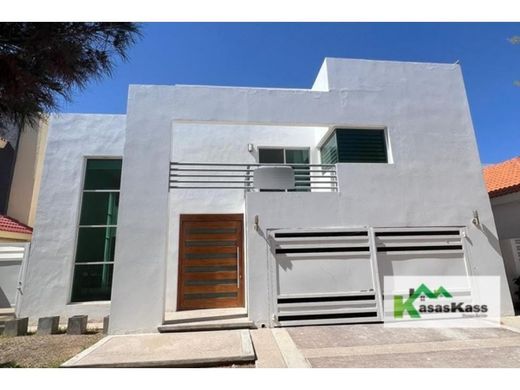 Luxury home in Ciudad Juárez, Juárez