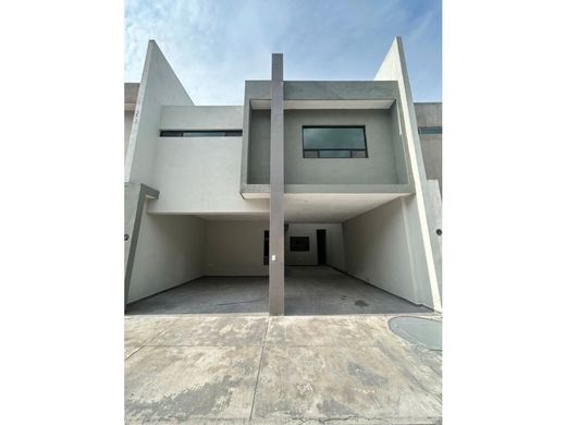 Luxury home in García, Nuevo León