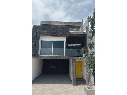 Luxury home in Monterrey, Nuevo León