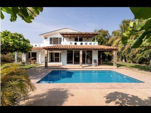 Πολυτελή κατοικία σε Puerto Escondido, San Pedro Mixtepec -Dto. 22 -