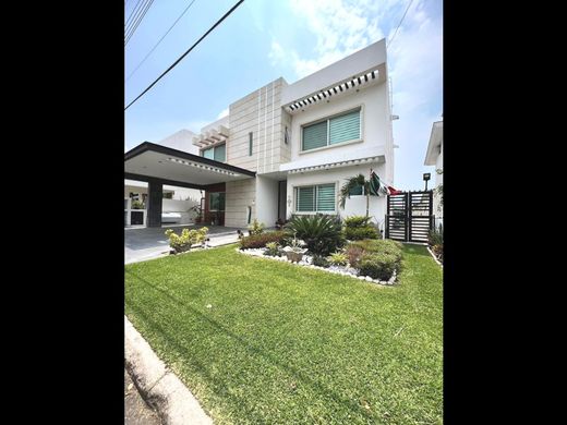 Luxury home in Atlatlahucan, Morelos