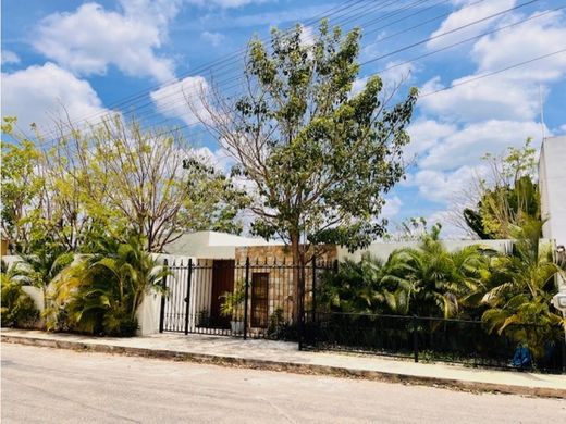 Maison de luxe à Conkal, Yucatán