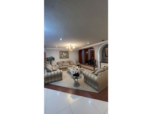 Casa di lusso a Zamora, Michoacán