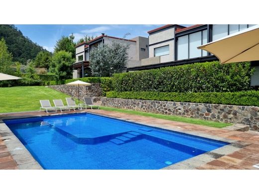 Kamienica w Valle de Bravo, Estado de México