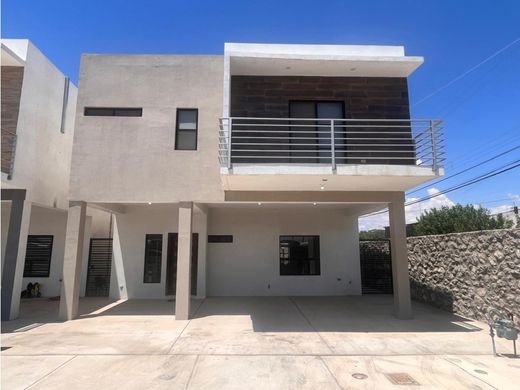 Luxury home in Ciudad Juárez, Juárez