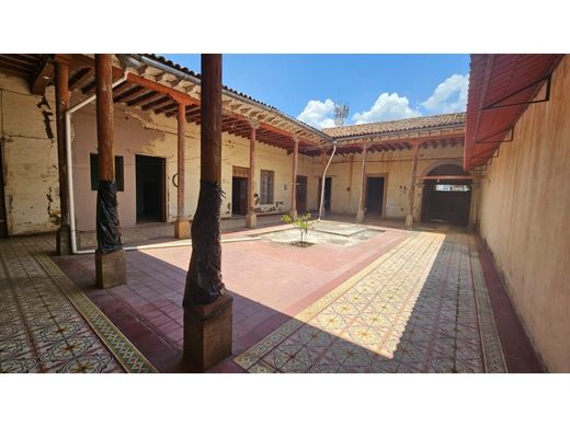Casa de luxo - Quiroga, Michoacán