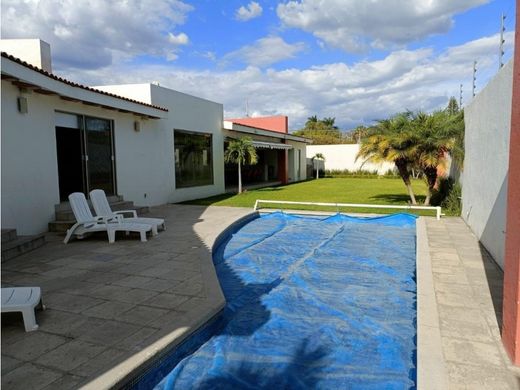 Luxury home in Jiutepec, Morelos