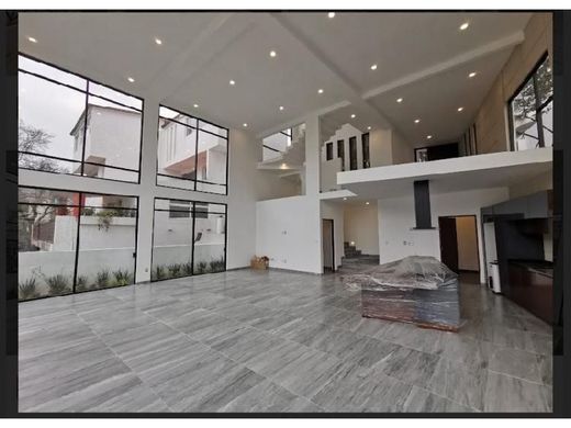 Luxury home in Ciudad López Mateos, Atizapán de Zaragoza