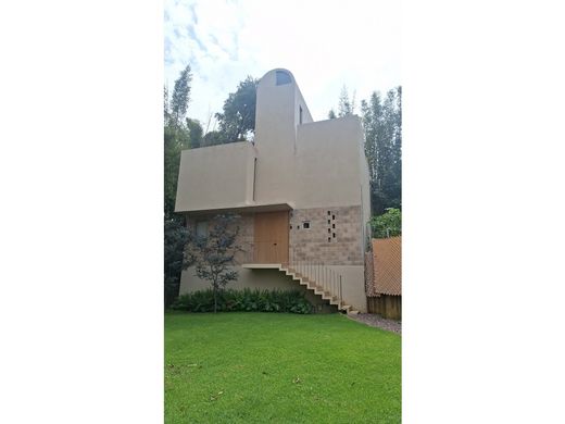 Casa de lujo en Valle de Bravo, Estado de México