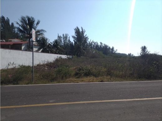 Участок, Úrsulo Galván, Ursulo Galván