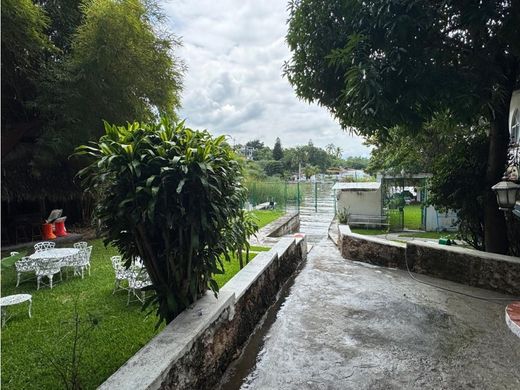 호화 저택 / Jojutla, Estado de Morelos