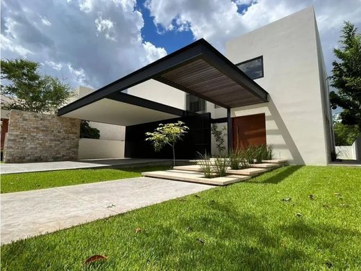 Πολυτελή κατοικία σε Mérida, Estado de Yucatán