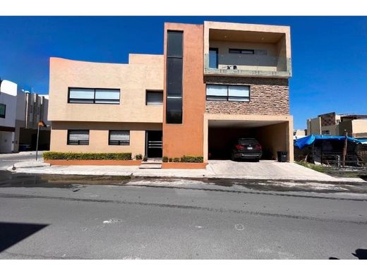 Ciudad General Escobedo, General Escobedoの高級住宅