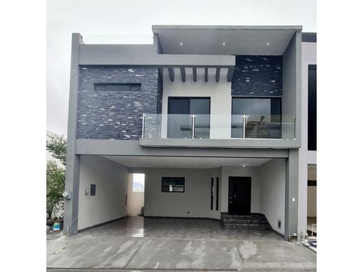 Casa de lujo en García, Estado de Nuevo León