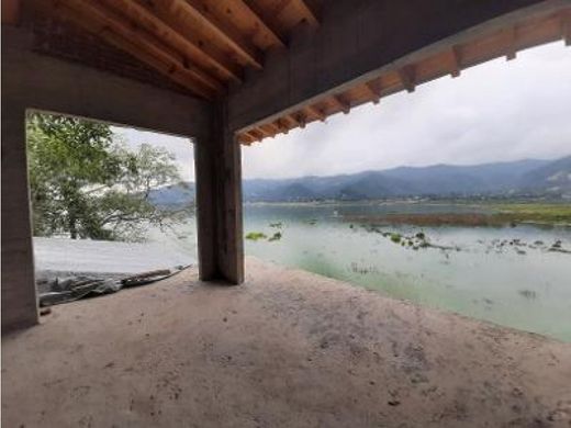 Luxury home in Valle de Bravo, Estado de México