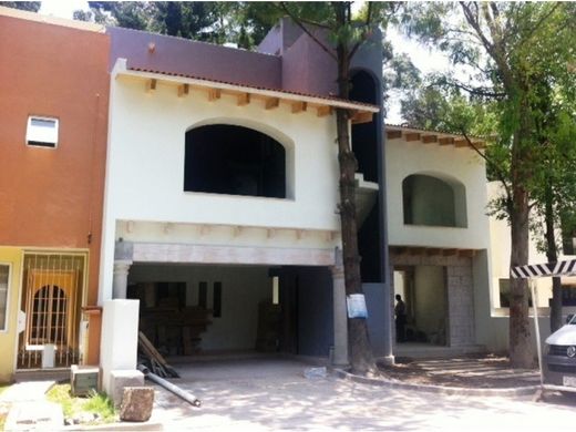 Luxury home in Ciudad López Mateos, Atizapán de Zaragoza