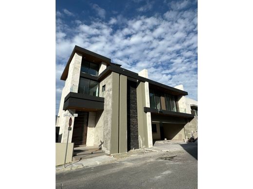 Luxury home in Monterrey, Nuevo León