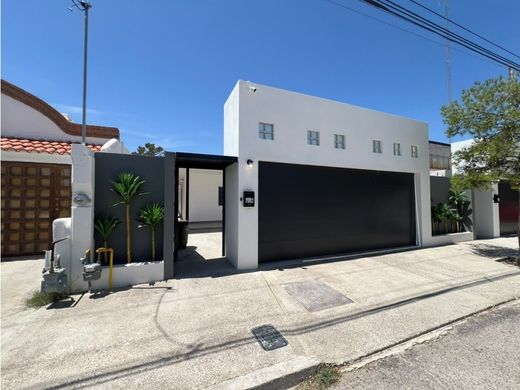 Luxury home in Ciudad Juárez, Juárez
