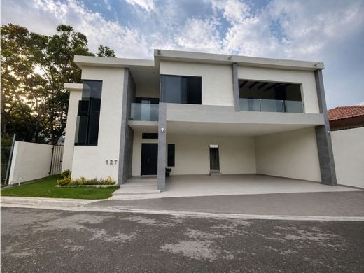 Luxury home in Santiago, Nuevo León
