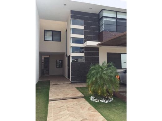 Πολυτελή κατοικία σε Villahermosa, Centro