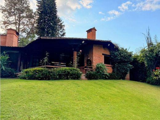 Casa de campo en Valle de Bravo, Estado de México