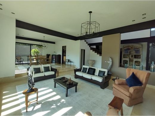 Casa de lujo en Valle de Bravo, Estado de México