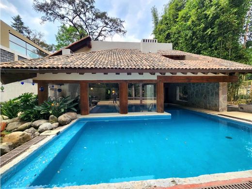 Luxury home in Valle de Bravo, Estado de México