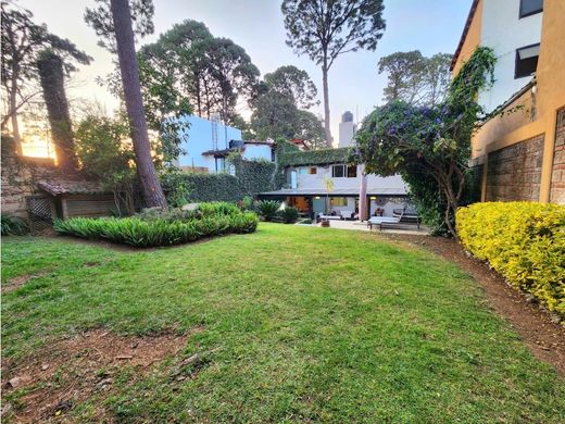 Luxury home in Valle de Bravo, Estado de México