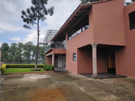 Luxury home in Valle de Bravo, Estado de México